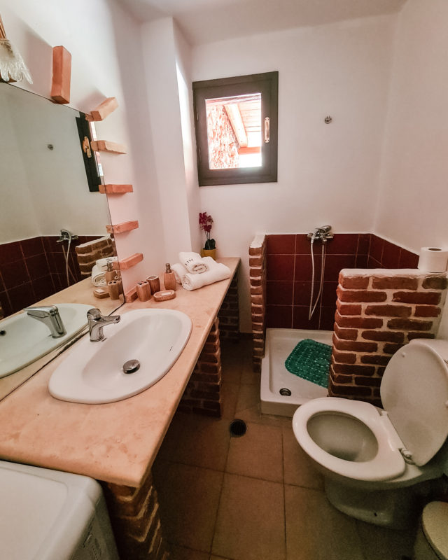 Ensuite bathroom of second bedroom of ground floor apartment at Armyra Villas in Zakynthos, Greece