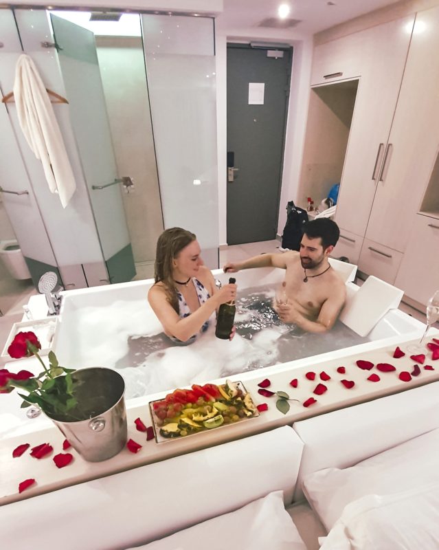 Couple in jacuzzi at Honeymoon Suite in Lesante Blu (Zakynthos, Greece)