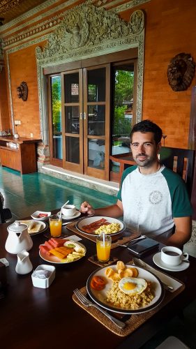 English breakfast at villa Sidemen in Bali