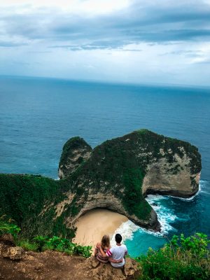 Kelingking beach in Nusa Penida with the T-rex. Picture is taken from a tree.